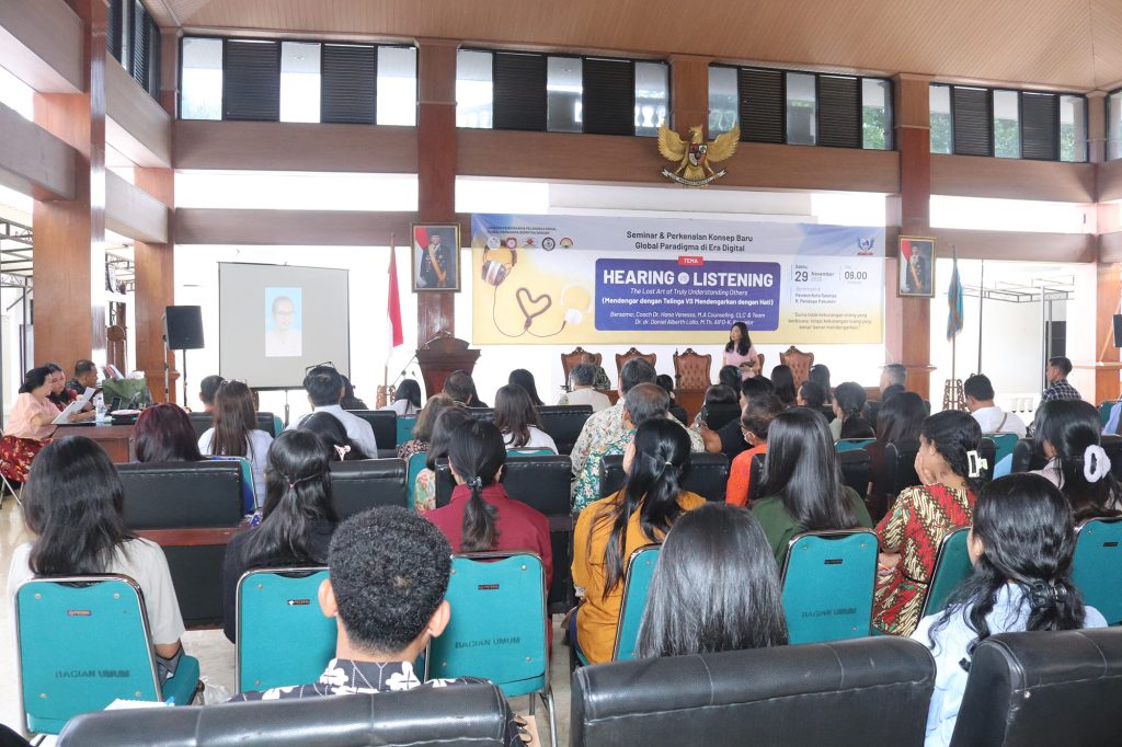 Seminar Hearing vs Listening di Salatiga oleh Global Paradigma